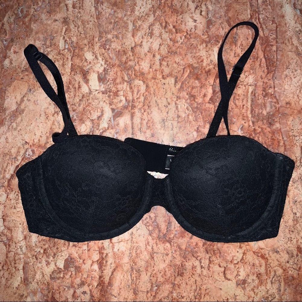 Black Lace Victoria’s Secret Bra, Multistrap 36B